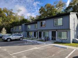 featured image of 3041 Sw 20th St #5