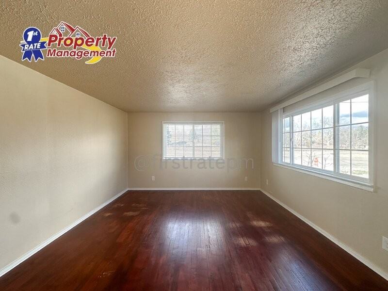 5 S Owyhee St - Photo 3 of 19