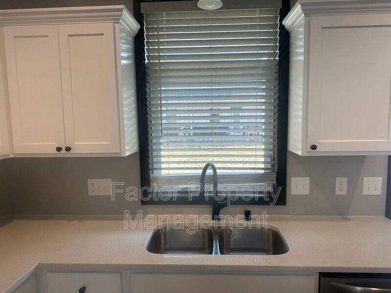 308 Prairie Rose Trl - Photo 5 of 18