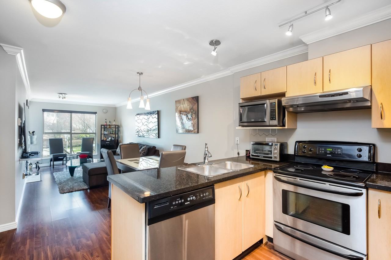 332 Lonsdale Avenue #219 - Photo 7 of 15