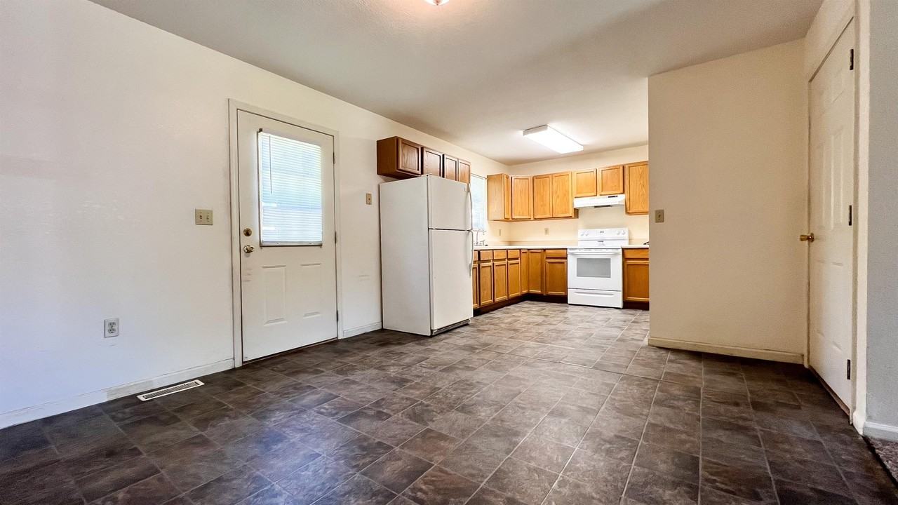 901 West Myrtle Street Unit A - Photo 3 of 8