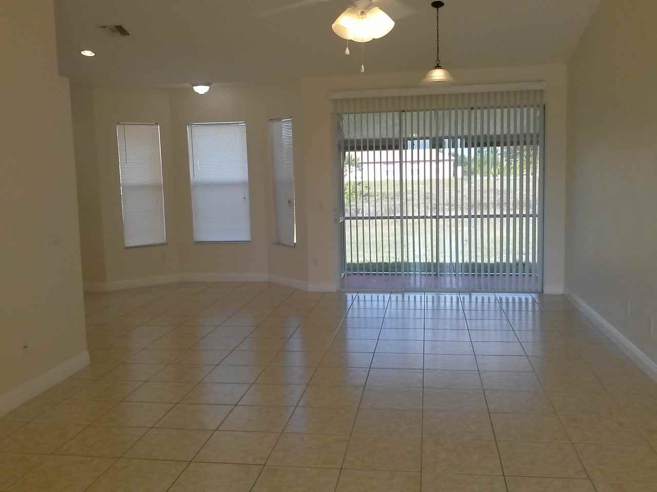 3408 7th St W - Photo 2 of 9