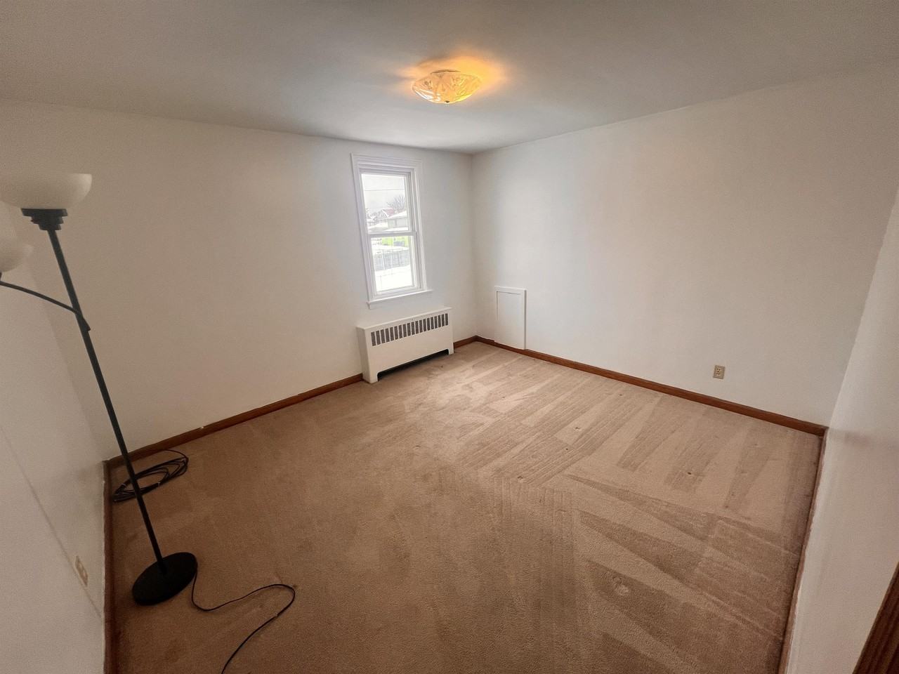 621 Alter Street/321 W. 6th - Photo 2 of 6