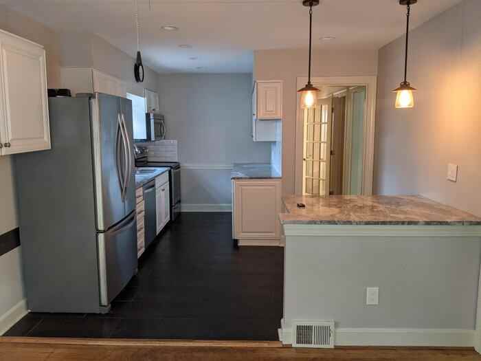 215 Fairmeade Rd - Photo 3 of 23