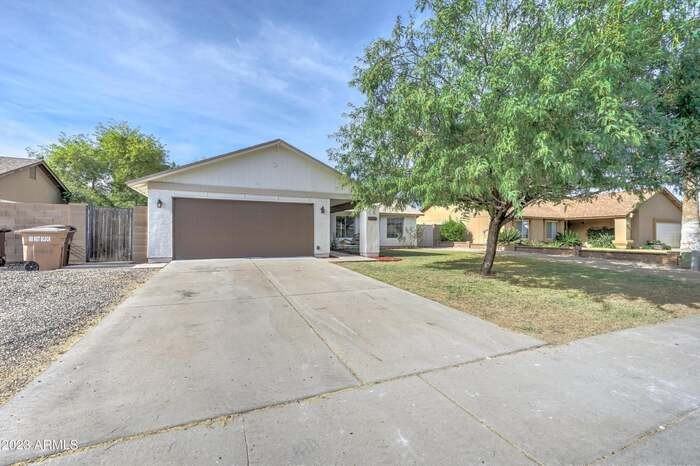 7113 W Sunnyside Dr - Photo 2 of 31