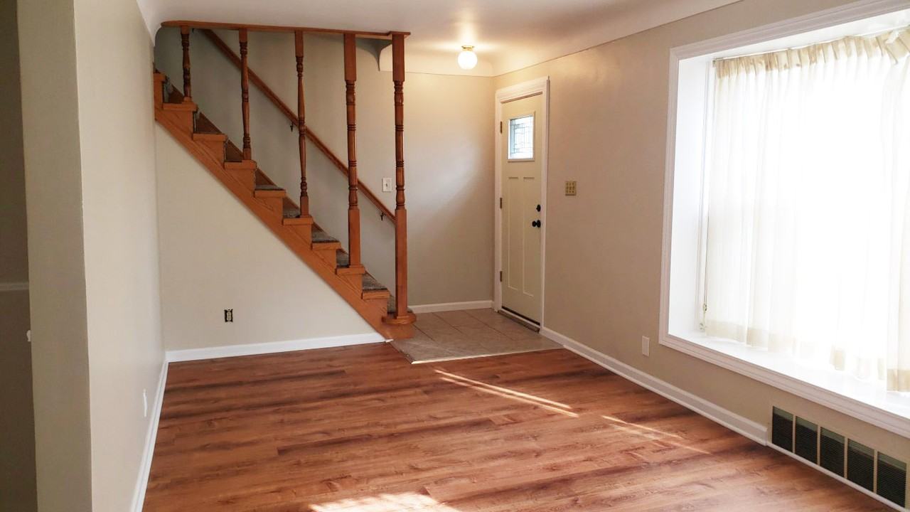 28833 Groveland St #1 - Photo 7 of 34