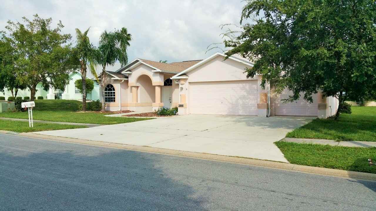 1086 Overland Dr - Photo 2 of 41