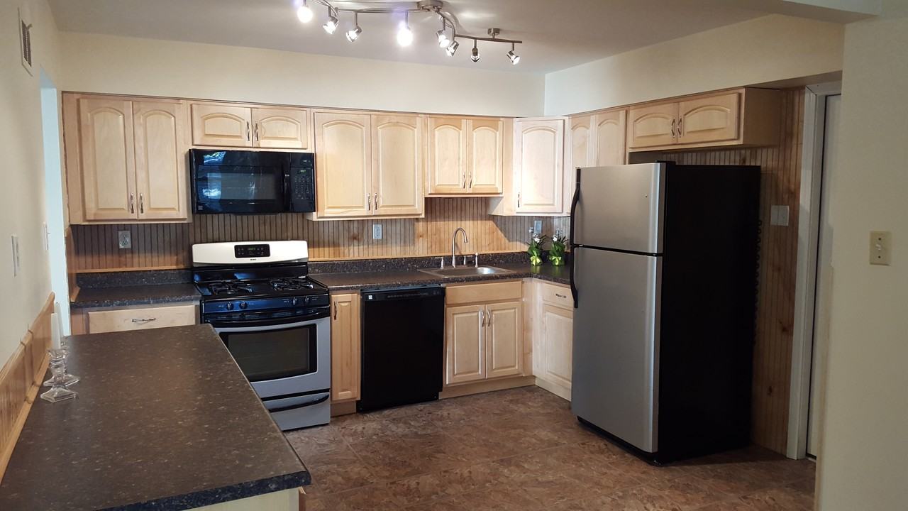 150 St Benedict Ln - Photo 2 of 10