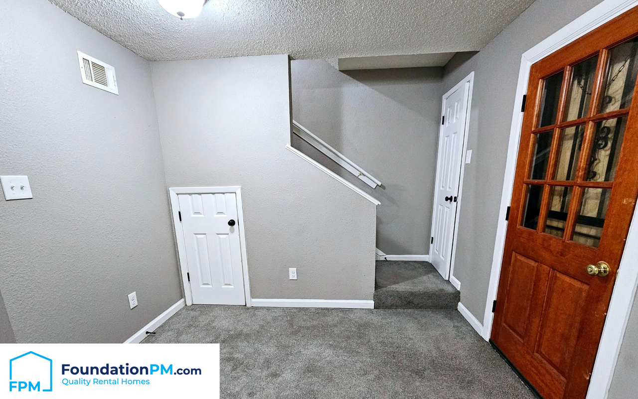 3762 Maple Leaf Cv #2 - Photo 7 of 16