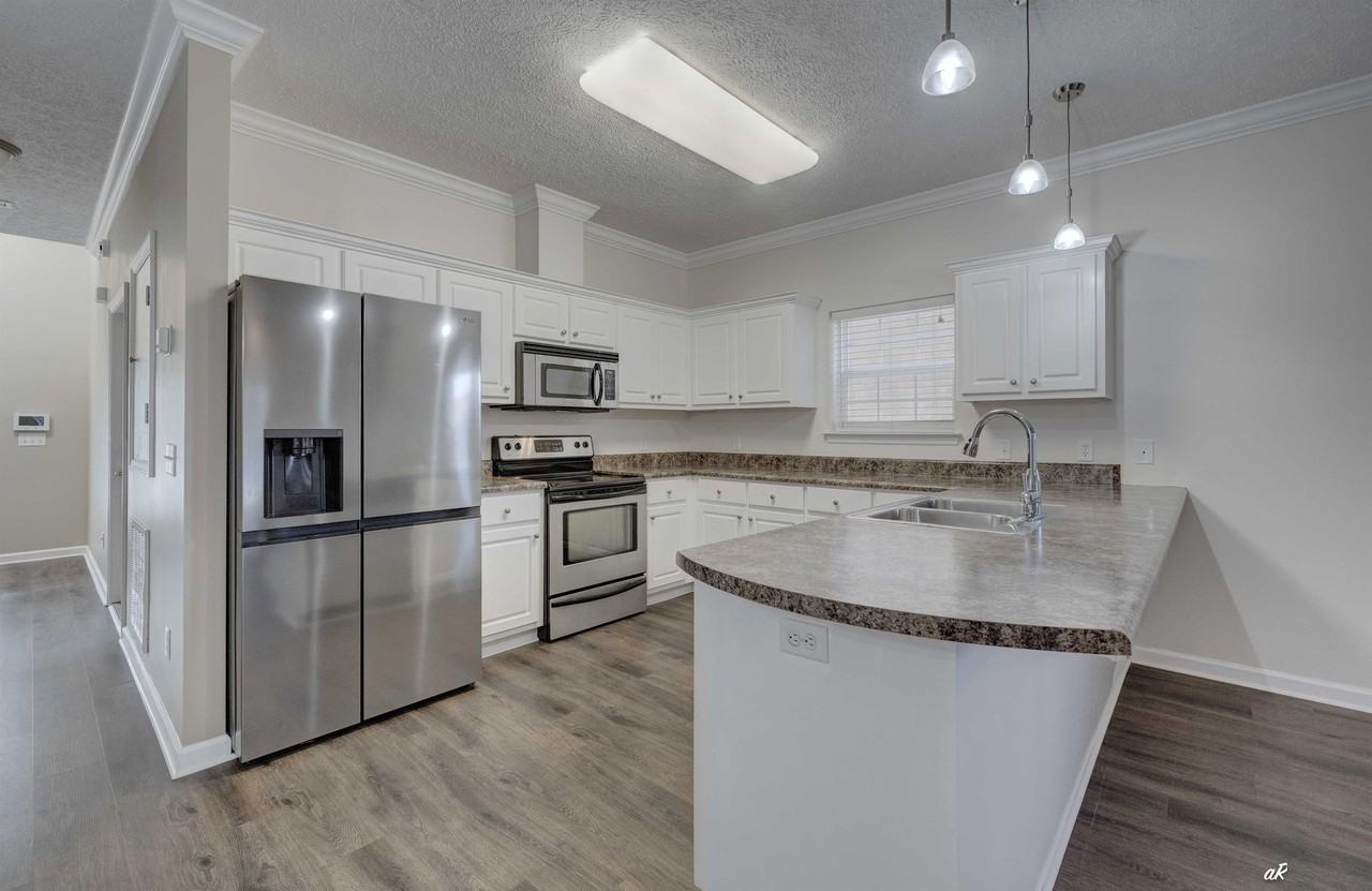 6440 Summer Oak Dr #1 - Photo 6 of 22