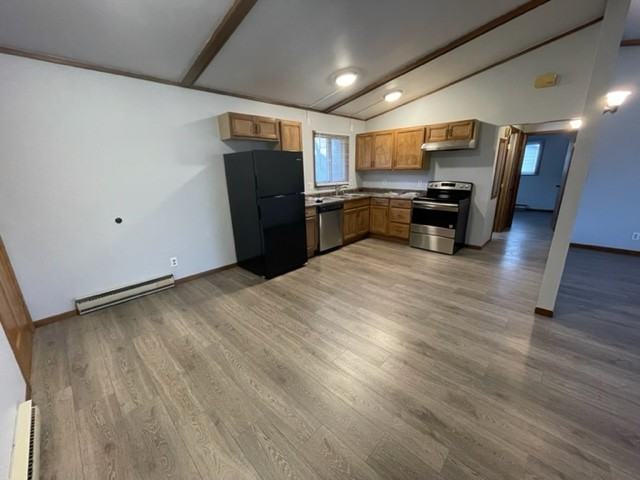 124 Cherry Ave #4 - Photo 3 of 9