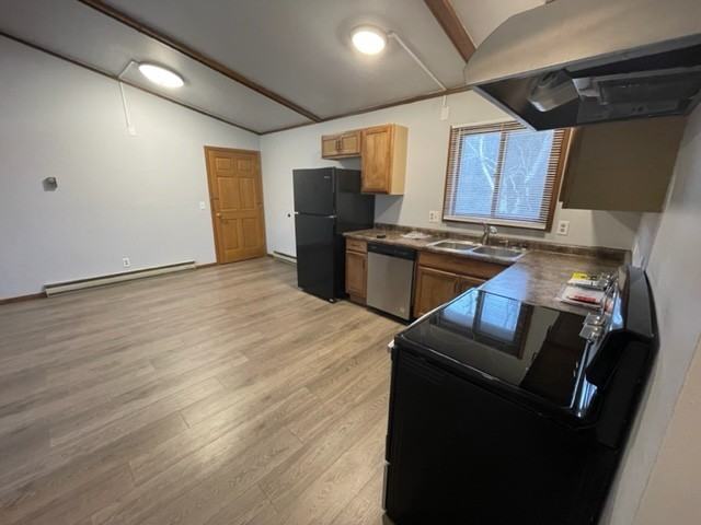 124 Cherry Ave #4 - Photo 4 of 9