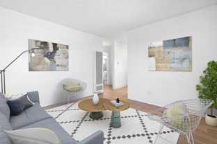 466 W Washington Ave - Photo 1 of 1