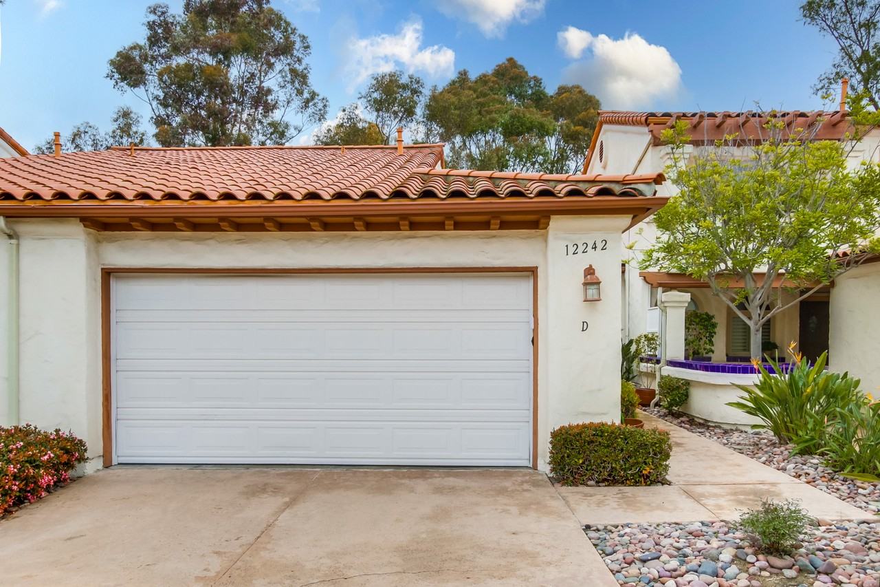 12242 Paseo Lucido - Photo 3 of 39