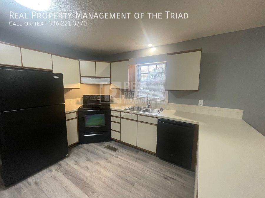 100 Haley Ct - Photo 2 of 16