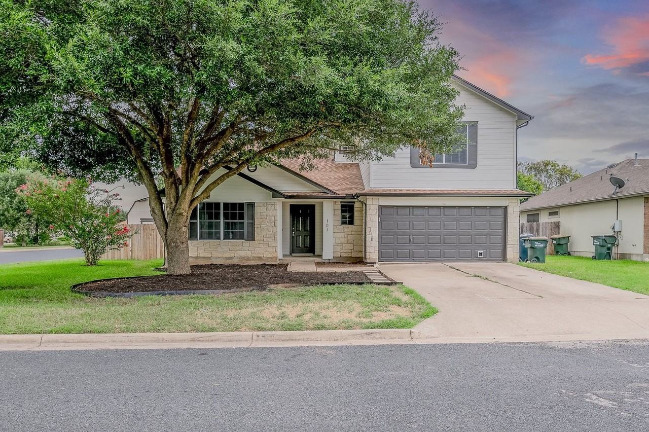 101 Azalea Dr - Photo 2 of 34