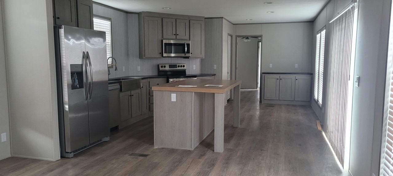 2828 W Highway 21 #63 - Photo 3 of 12