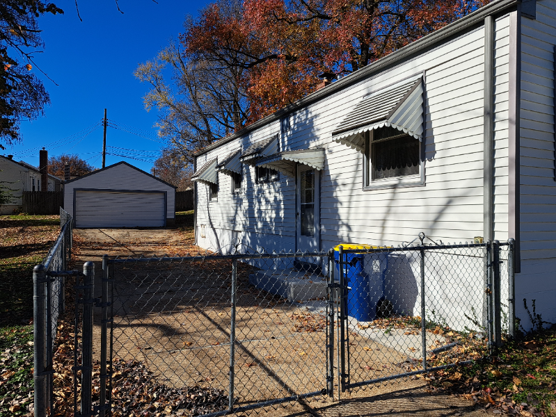 3545 Saint Sebastian Ln - Photo 2 of 21