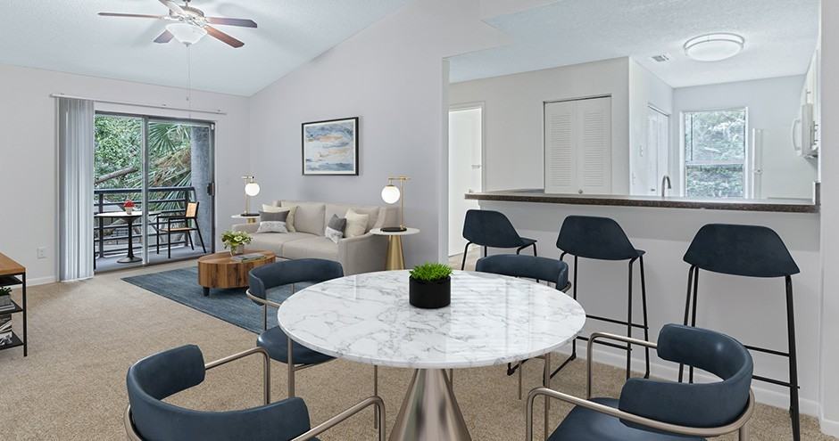Sabal Palm at Lake Buena Vista Apartment Homes - Photo 3 of 31