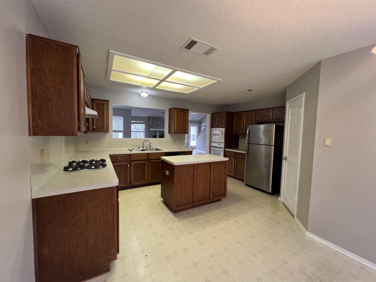 3210 Festus Dr #1 - Photo 5 of 31