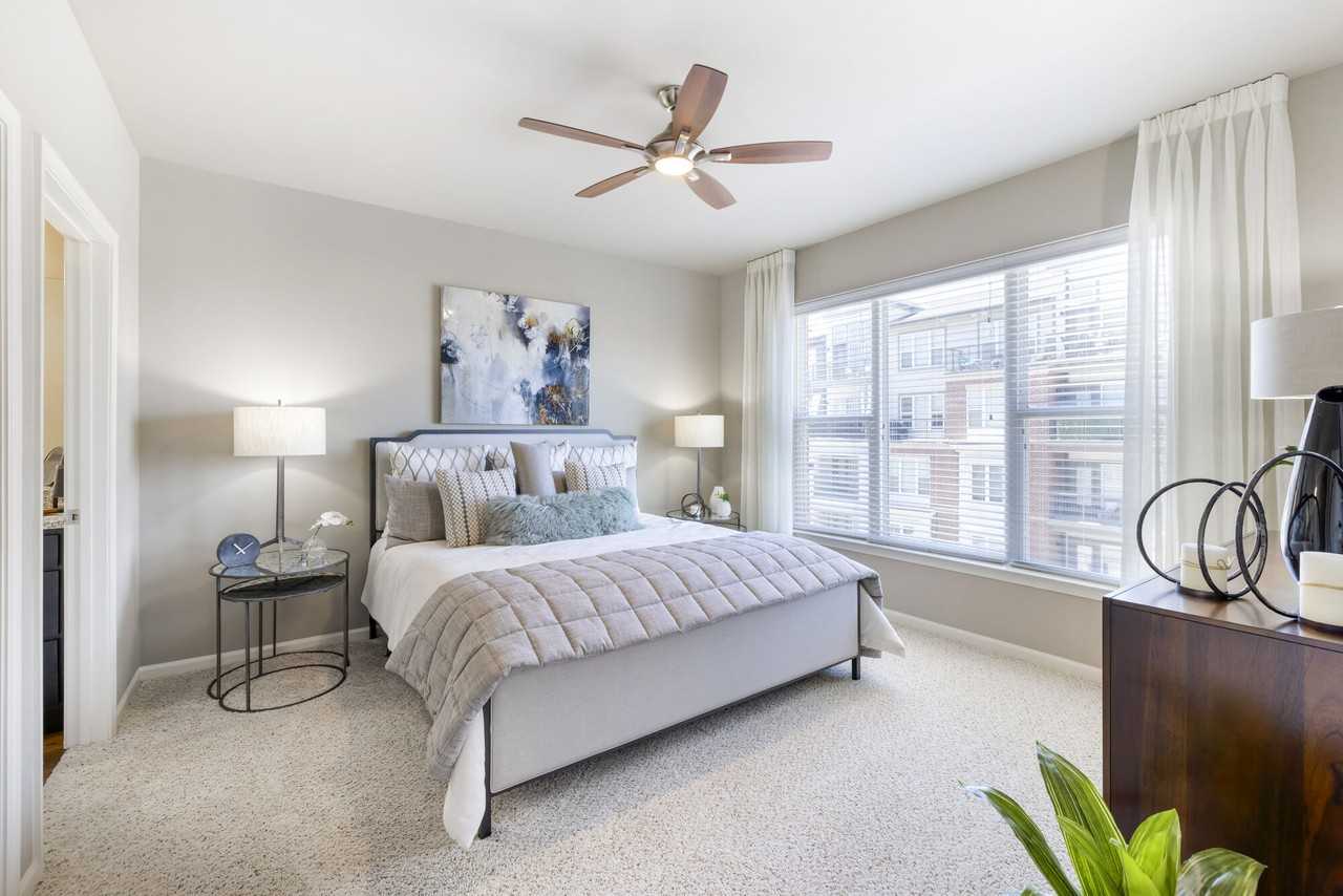 Summit on Quality Hill - Photo 3 of 25