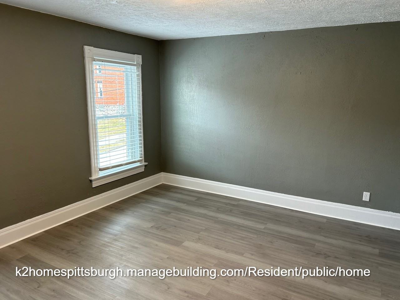 611 3rd St #1 - Photo 5 of 22
