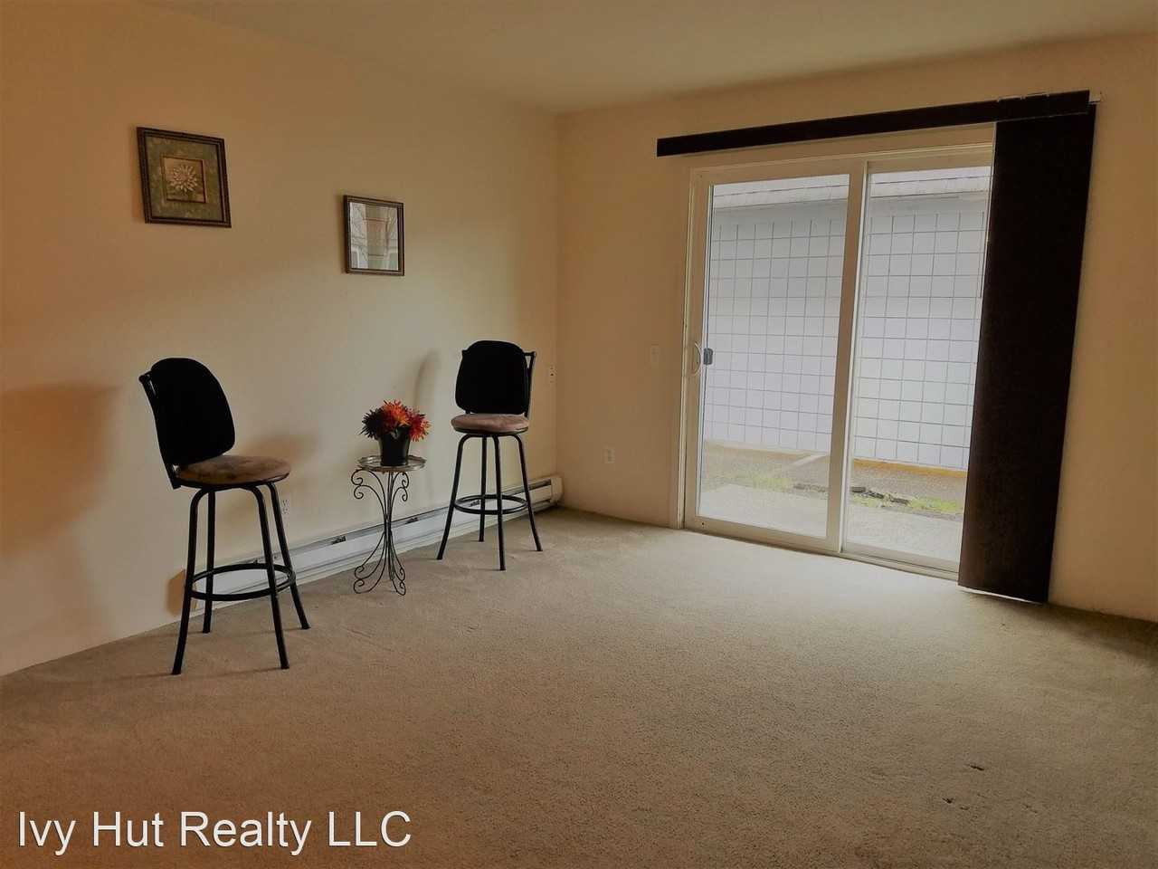 2215 S Chase St - Photo 2 of 15