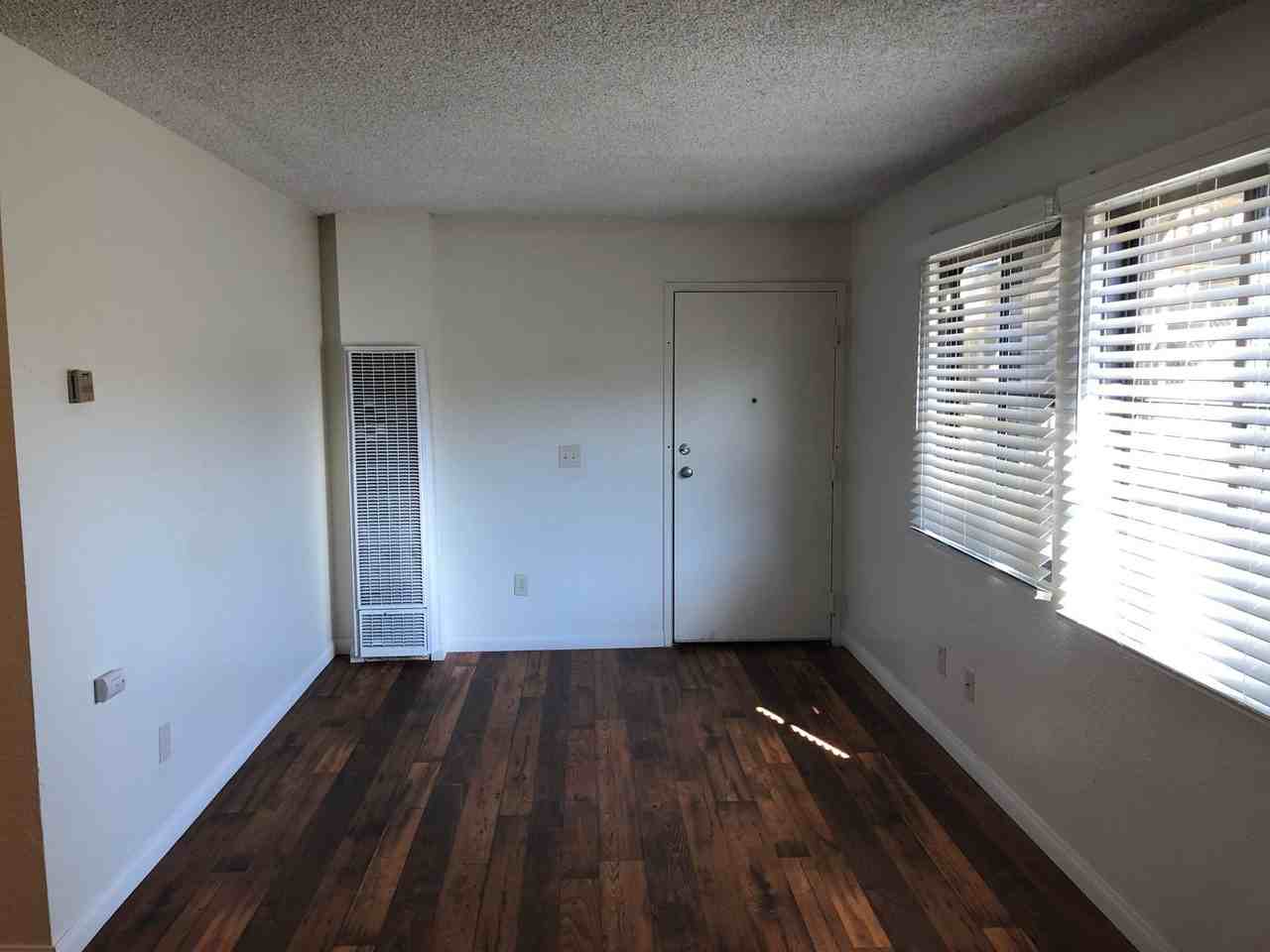 4454 50th St - Photo 6 of 14