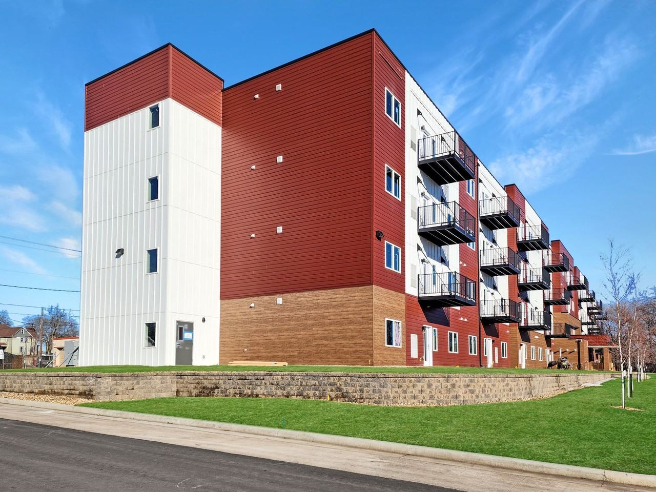 The River Apartments & Townhomes 215 2nd St Sw, Mason City, IA 50401