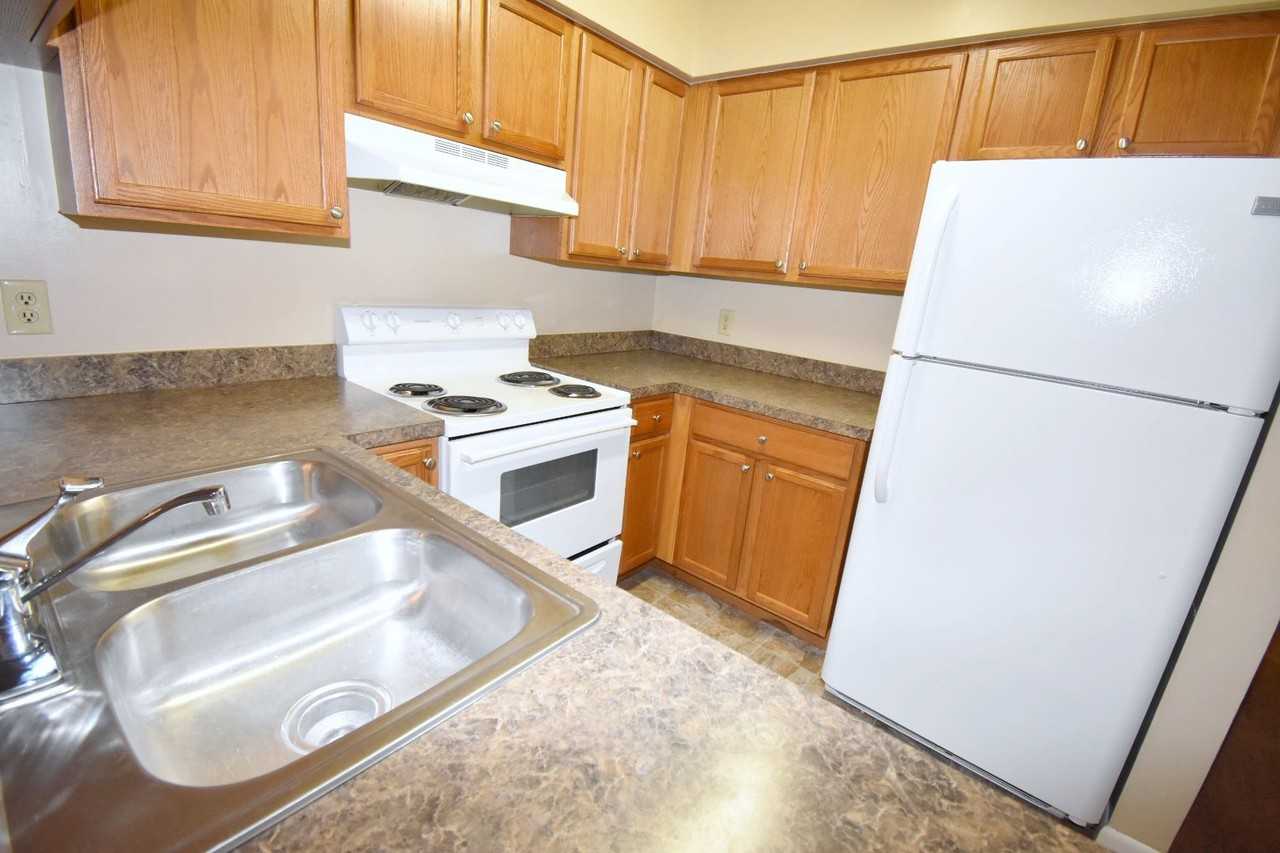 Casablanca West WFHI - Photo 3 of 14