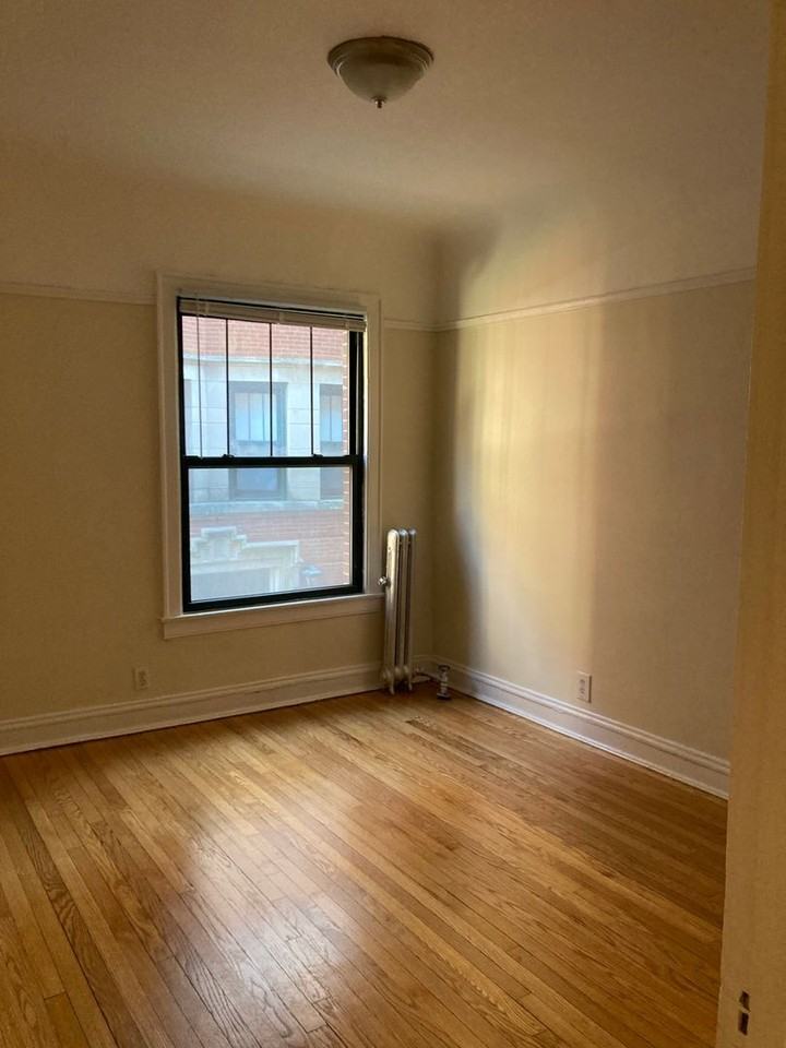 328 - *Sherwin-Sheridan Properties* - Photo 3 of 5