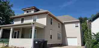 910 W 10th St - Photo 1 of 1