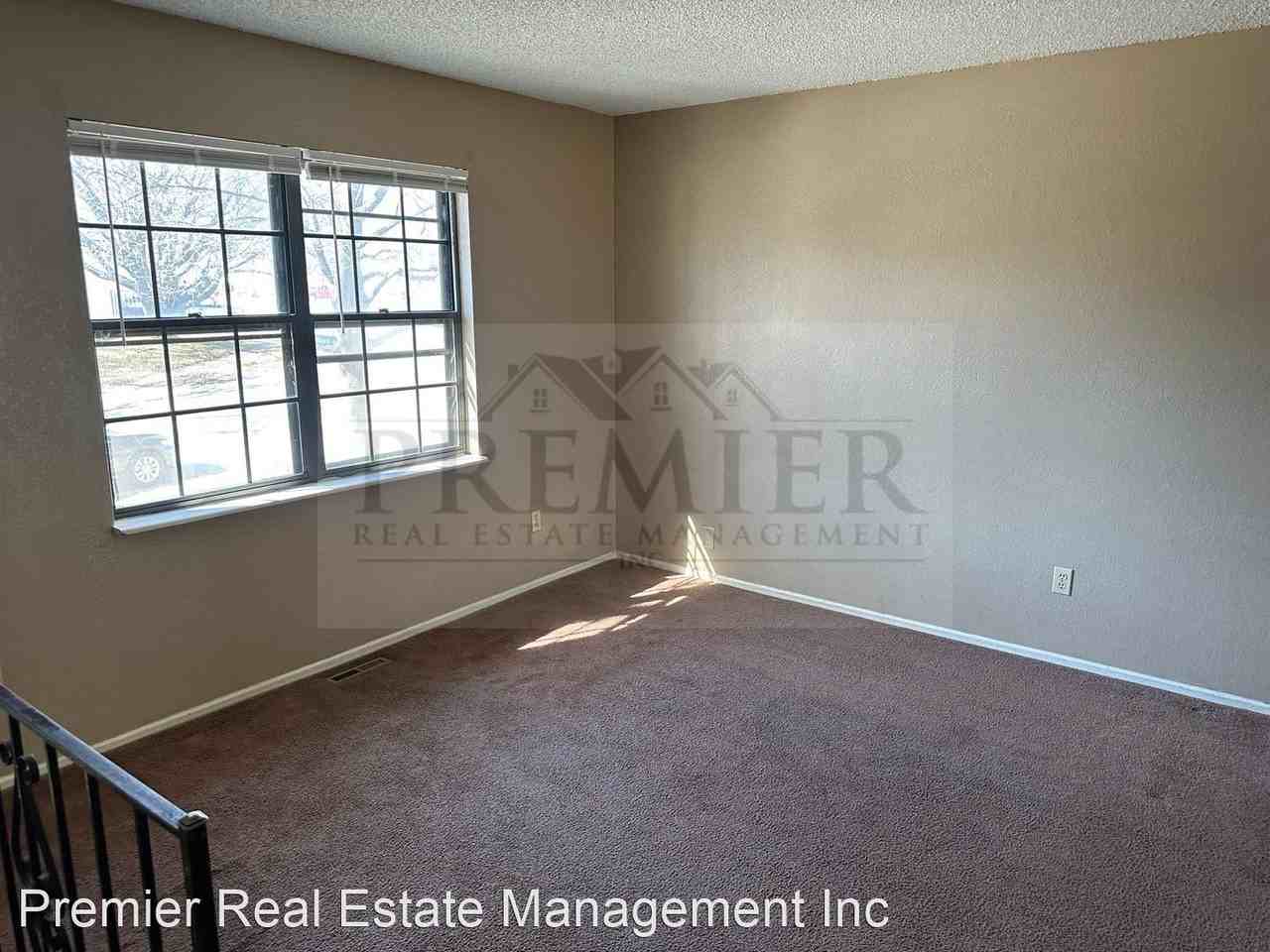 1709 N Millburn Ave - Photo 2 of 20