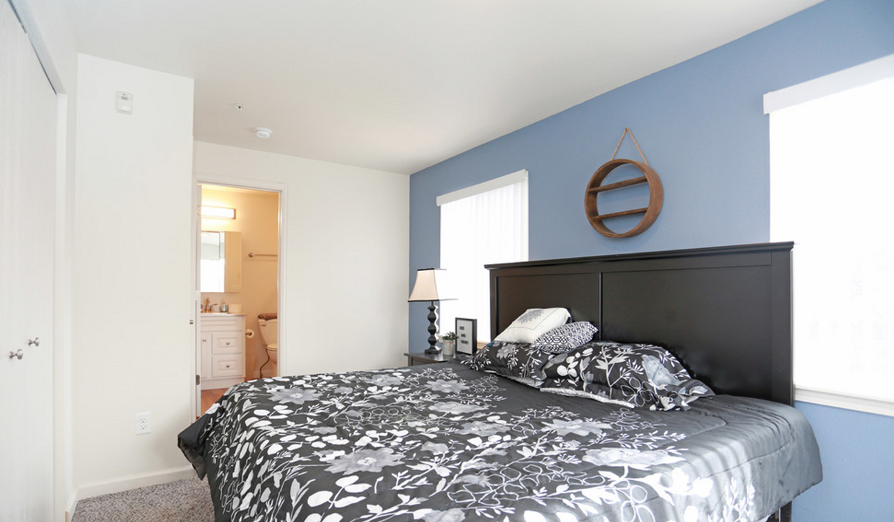 Atrium Suites - Photo 6 of 28