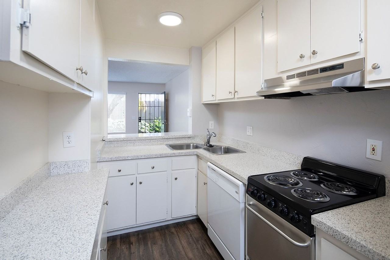 432 Dominguez Way - Photo 5 of 13