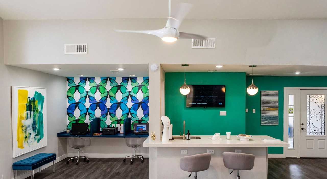 2121 Apartments - Photo 5 of 25