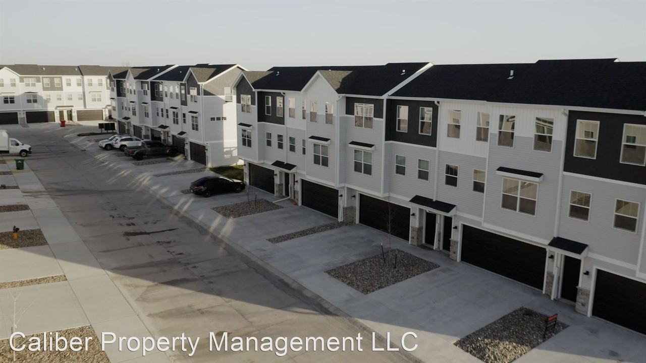 NE 22nd Lane - Photo 2 of 2