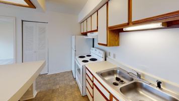 featured image of 1712 Gentry Square Lane