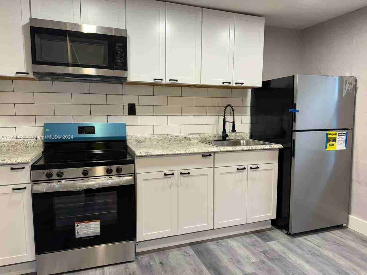 400 Nw 7th Ct #1 - Photo 2 of 8