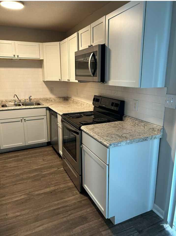 Forest Pointe - Photo 2 of 13
