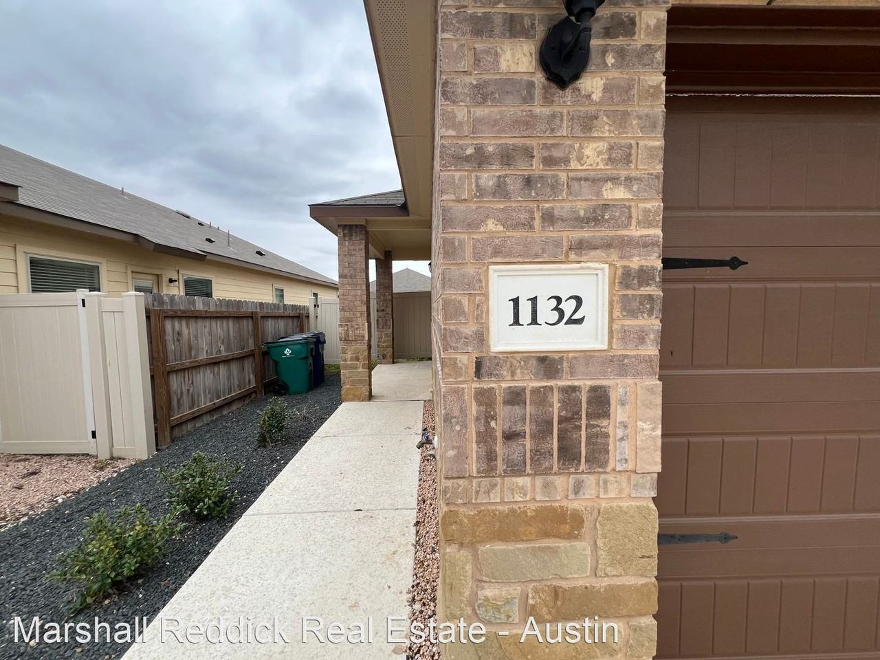 Luxury 3/2 Duplex in Seguin, Texas Apartments 1132 Renee Way 1134