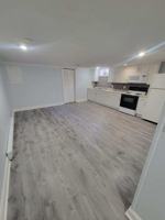 featured image of 902 E Unaka Ave