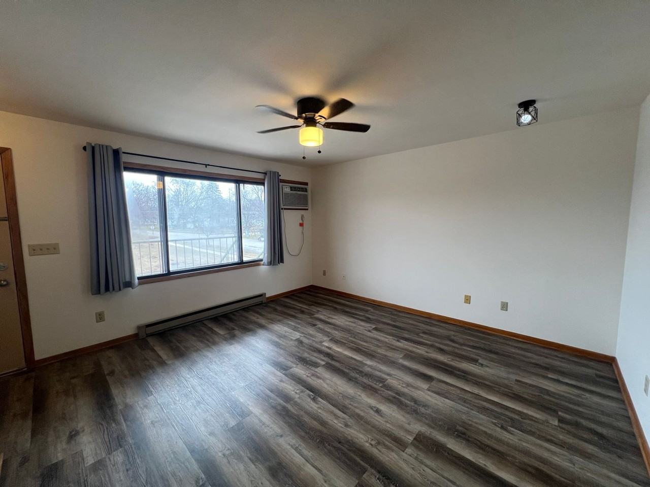 229 19th Ave Sw #24 - Photo 6 of 16