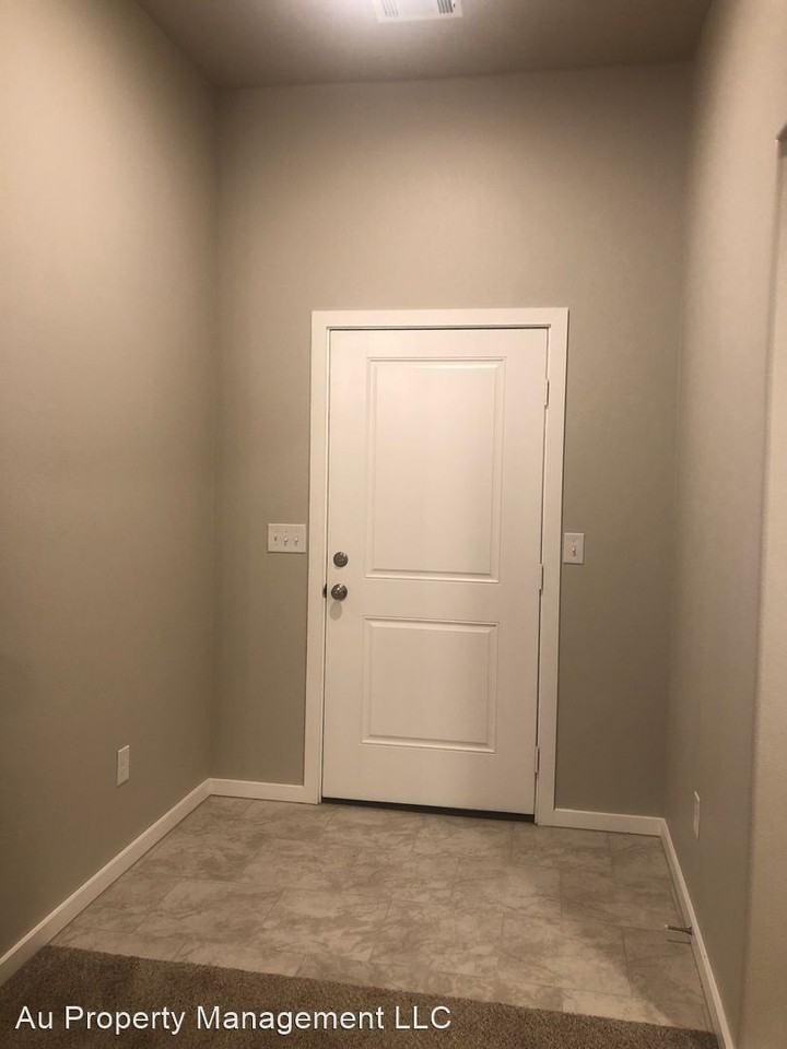 7907 7907 BELLAMY DR 7907 BELLAMY DR - Photo 2 of 31