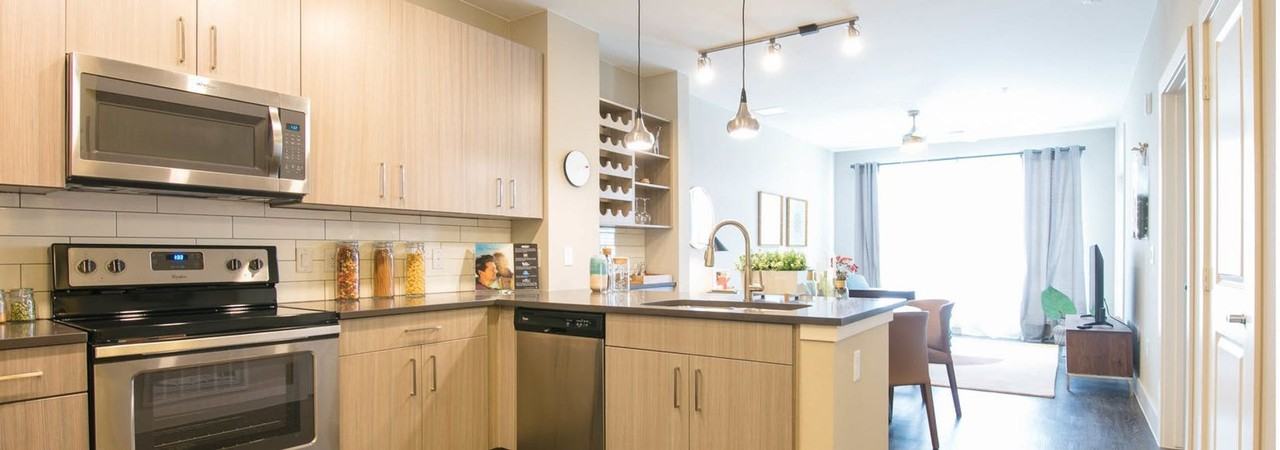 7471 S Clinton St - Photo 2 of 18