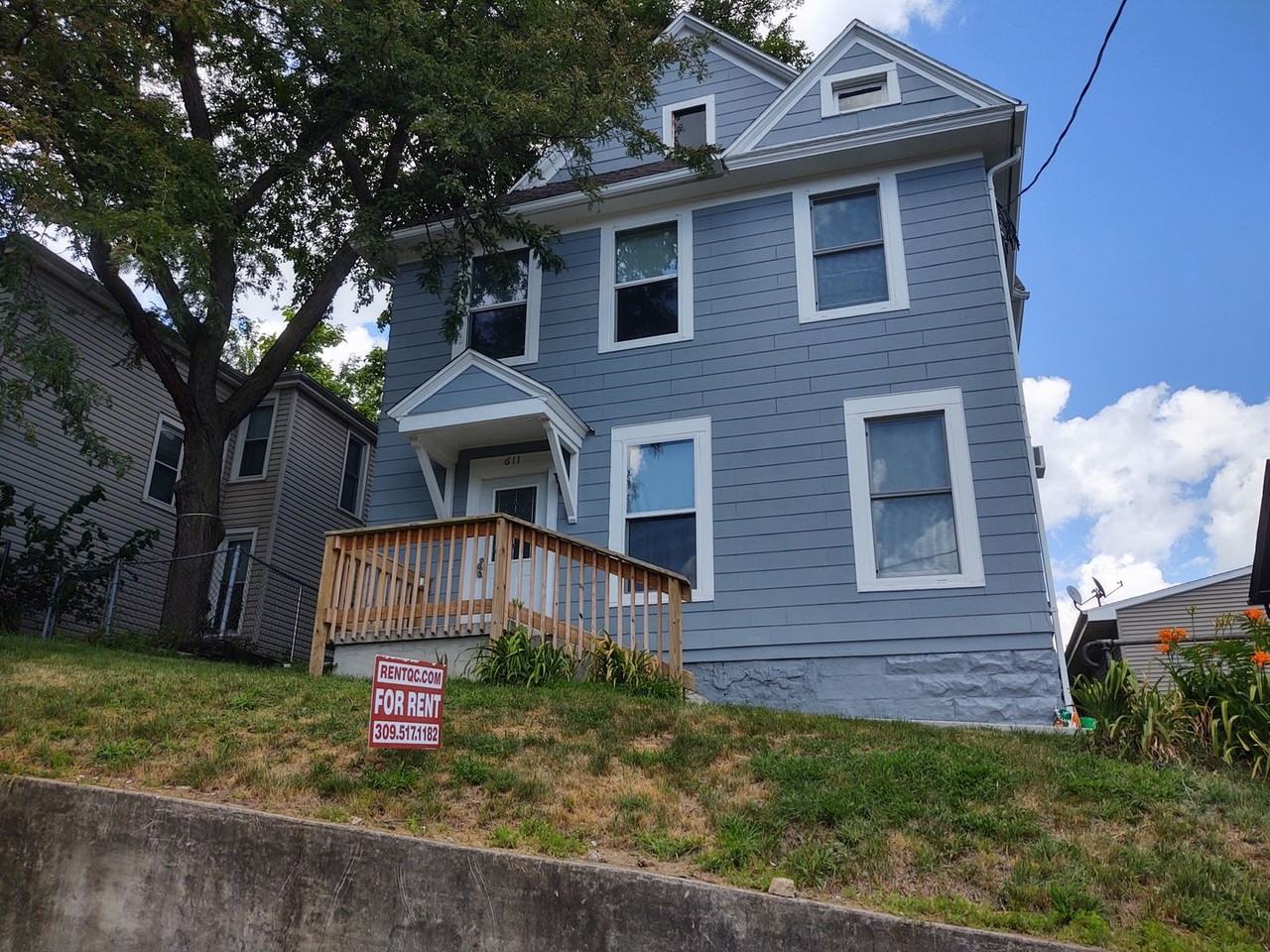 SW 611 Perry - Home Warranty - Photo 2 of 24