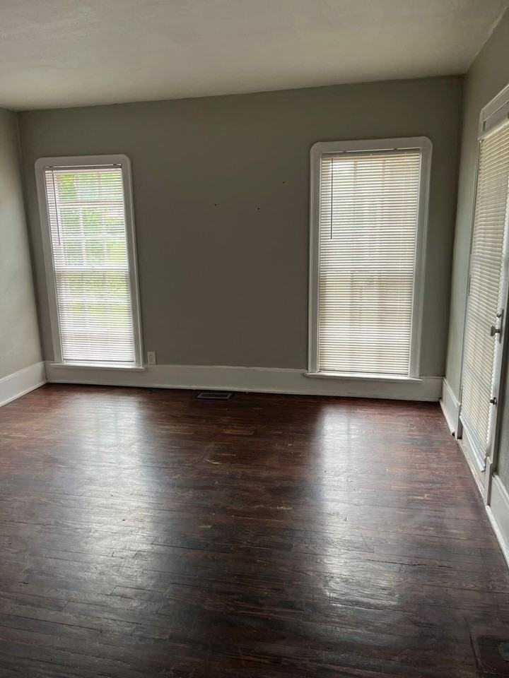 415 Park Ave - Photo 3 of 6