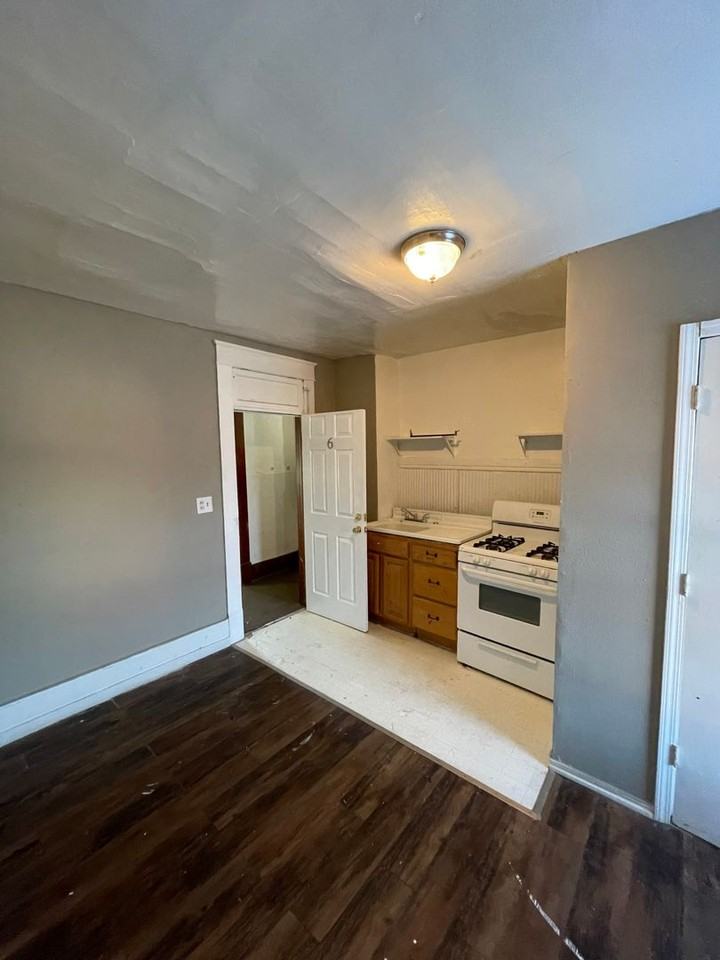 Twin Springs - Photo 2 of 6