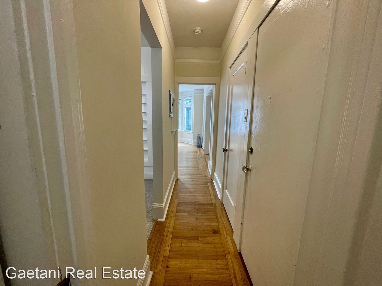 440 Hyde Street (359r) - Photo 3 of 13