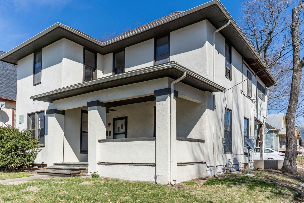 402 N Tenth St. - Photo 2 of 16